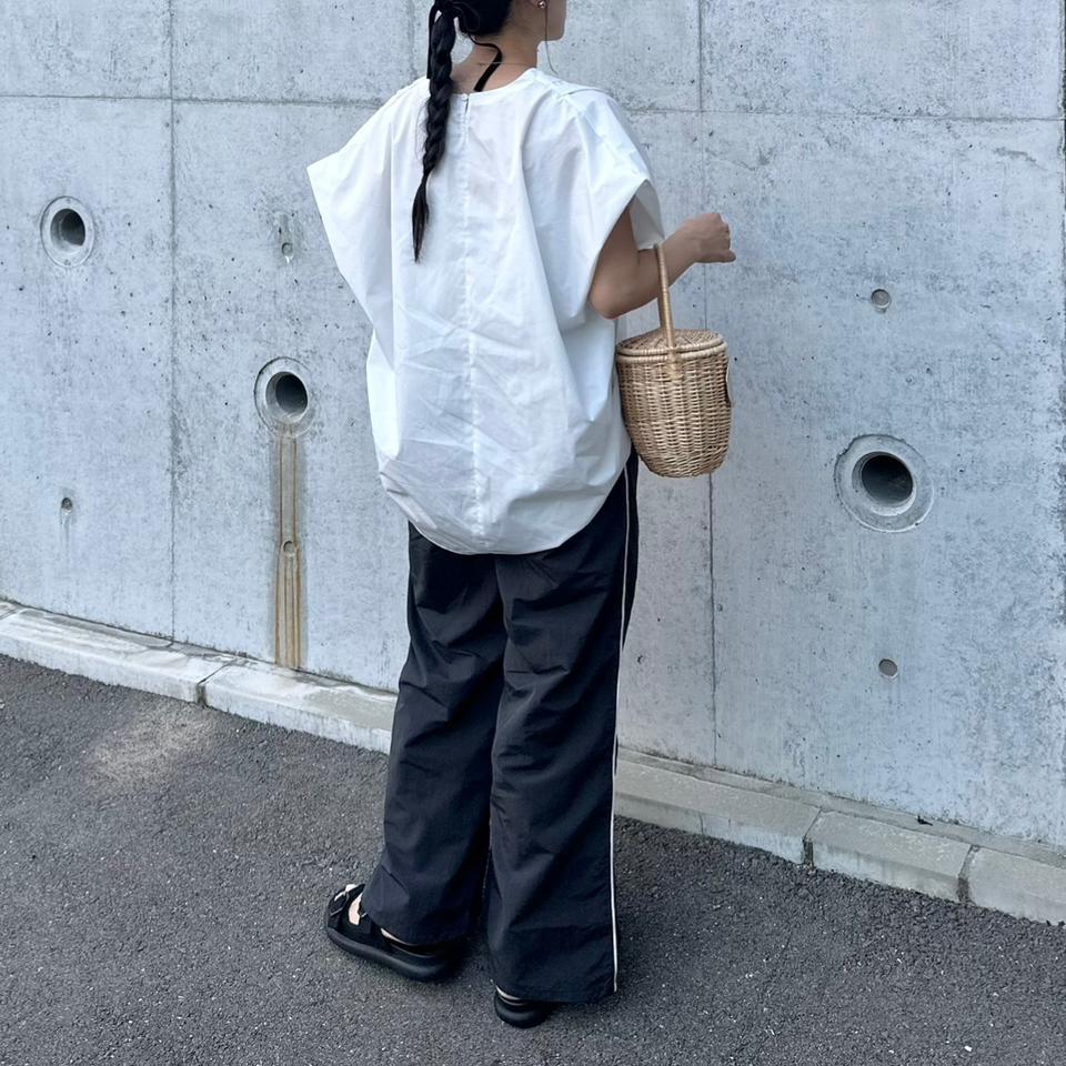 {{.FirstItem.Brand.Name}}({{.FirstItem.Brand.NameKana}})の「{{.FirstItem.Name}}」を使った{{.PostType}}