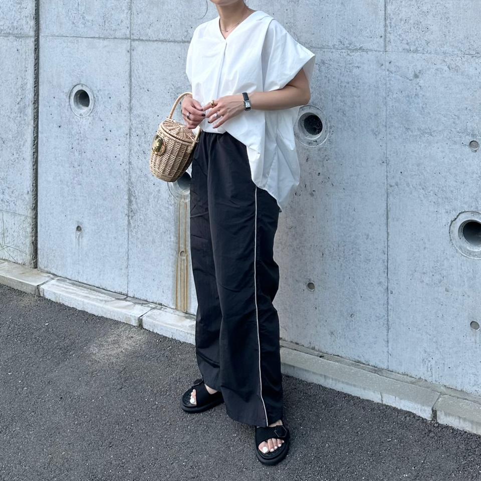 {{.FirstItem.Brand.Name}}({{.FirstItem.Brand.NameKana}})の「{{.FirstItem.Name}}」を使った{{.PostType}}