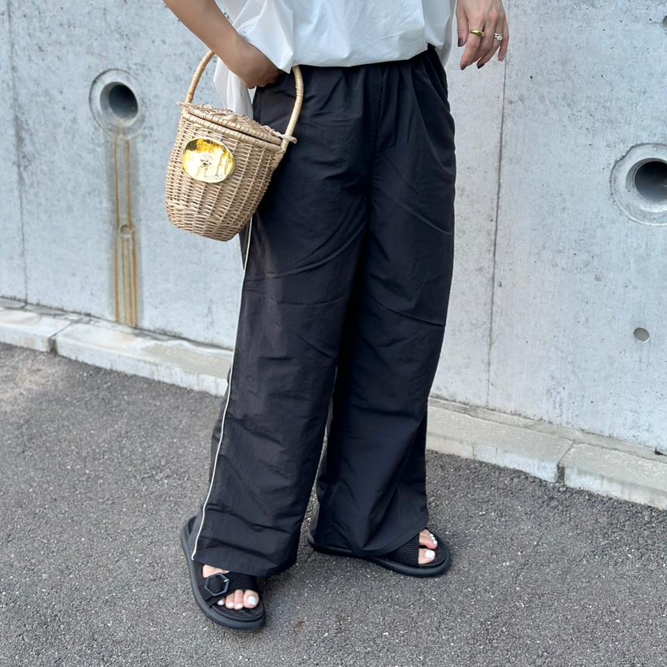{{.FirstItem.Brand.Name}}({{.FirstItem.Brand.NameKana}})の「{{.FirstItem.Name}}」を使った{{.PostType}}