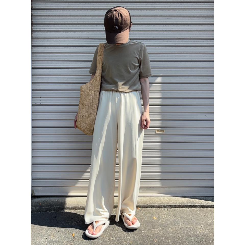 {{.FirstItem.Brand.Name}}({{.FirstItem.Brand.NameKana}})の「{{.FirstItem.Name}}」を使った{{.PostType}}