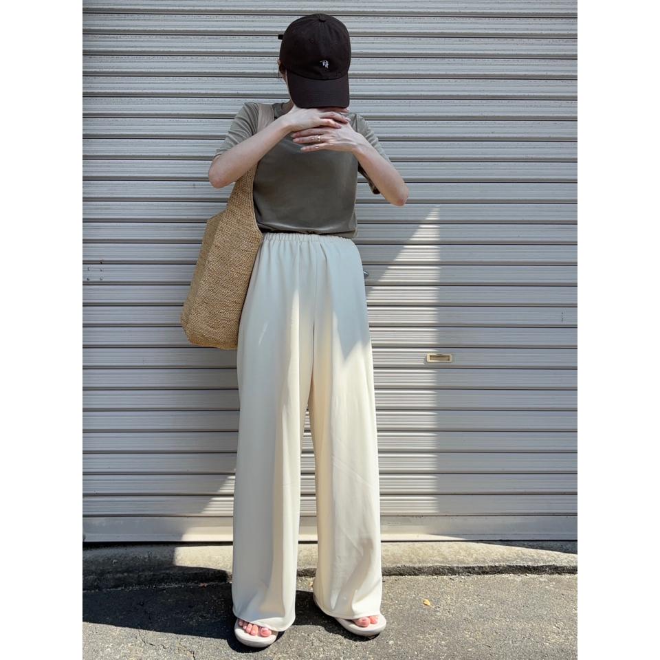 {{.FirstItem.Brand.Name}}({{.FirstItem.Brand.NameKana}})の「{{.FirstItem.Name}}」を使った{{.PostType}}