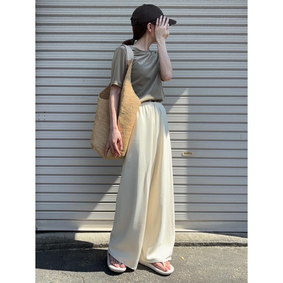 {{.FirstItem.Brand.Name}}({{.FirstItem.Brand.NameKana}})の「{{.FirstItem.Name}}」を使った{{.PostType}}