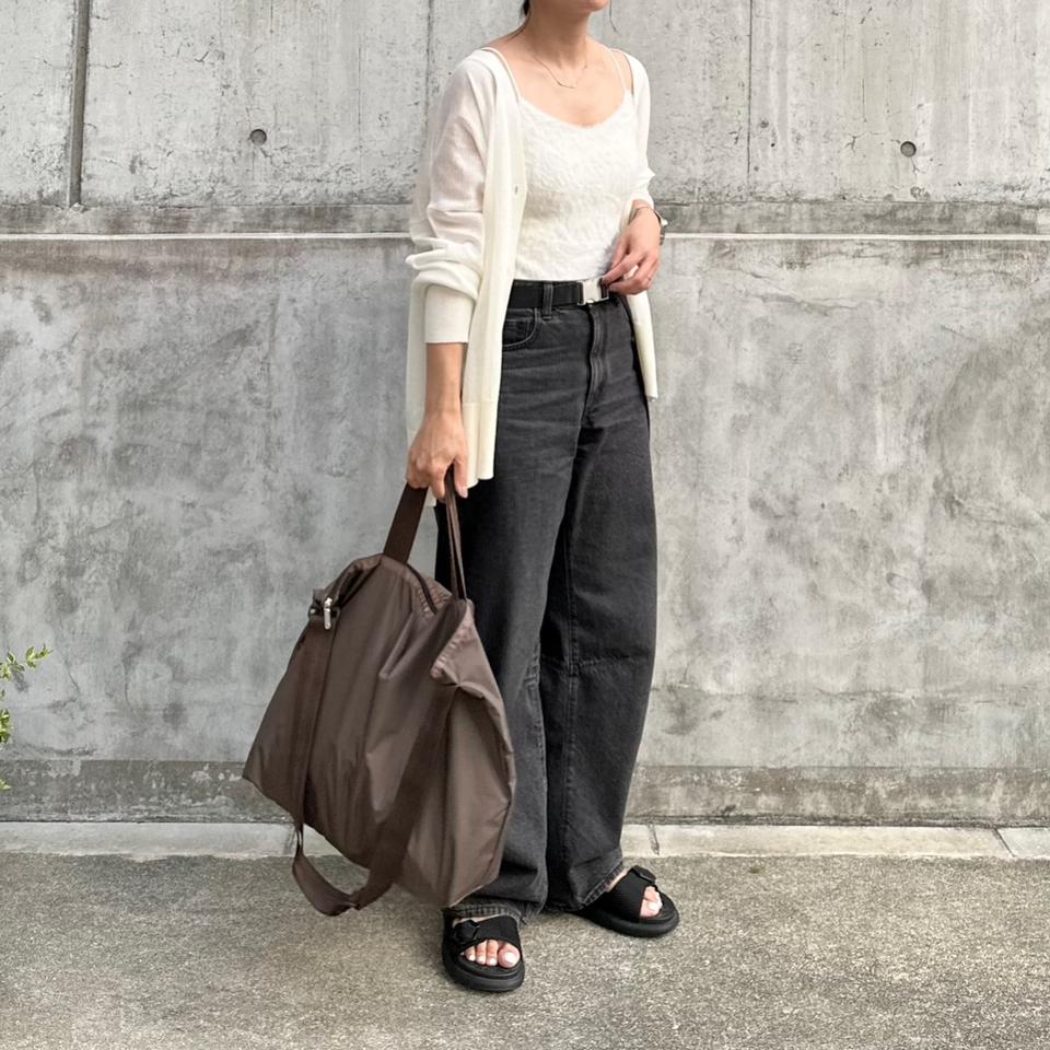 {{.FirstItem.Brand.Name}}({{.FirstItem.Brand.NameKana}})の「{{.FirstItem.Name}}」を使った{{.PostType}}
