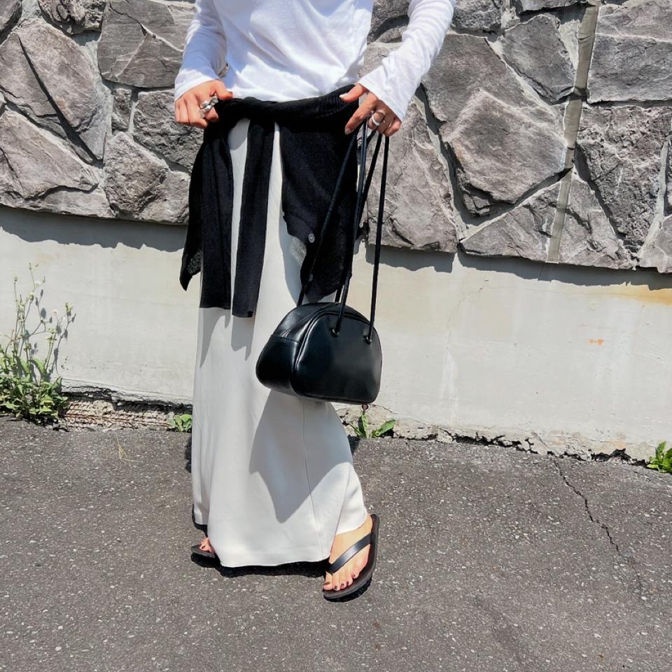 {{.FirstItem.Brand.Name}}({{.FirstItem.Brand.NameKana}})の「{{.FirstItem.Name}}」を使った{{.PostType}}