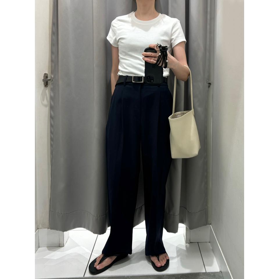 {{.FirstItem.Brand.Name}}({{.FirstItem.Brand.NameKana}})の「{{.FirstItem.Name}}」を使った{{.PostType}}