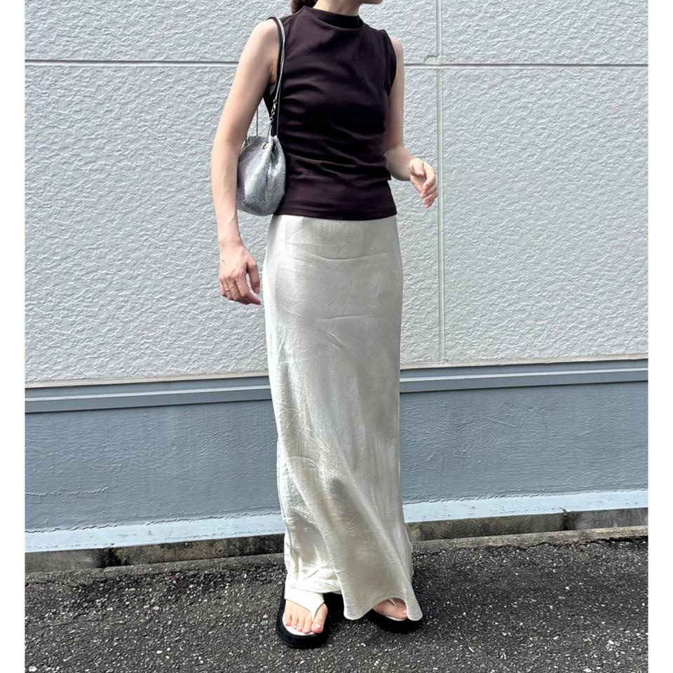 {{.FirstItem.Brand.Name}}({{.FirstItem.Brand.NameKana}})の「{{.FirstItem.Name}}」を使った{{.PostType}}