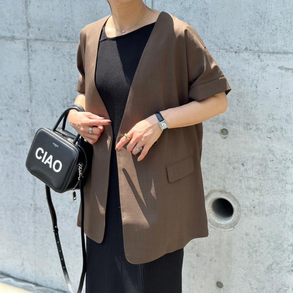 {{.FirstItem.Brand.Name}}({{.FirstItem.Brand.NameKana}})の「{{.FirstItem.Name}}」を使った{{.PostType}}