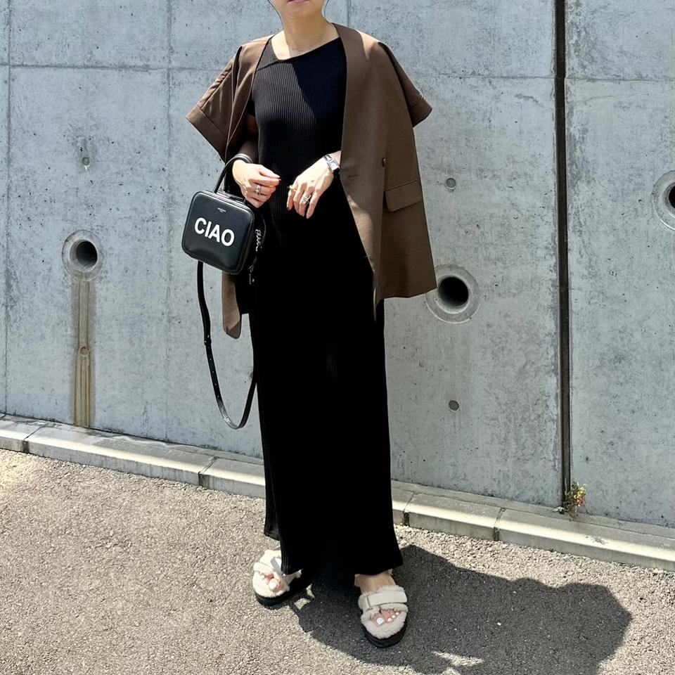 {{.FirstItem.Brand.Name}}({{.FirstItem.Brand.NameKana}})の「{{.FirstItem.Name}}」を使った{{.PostType}}