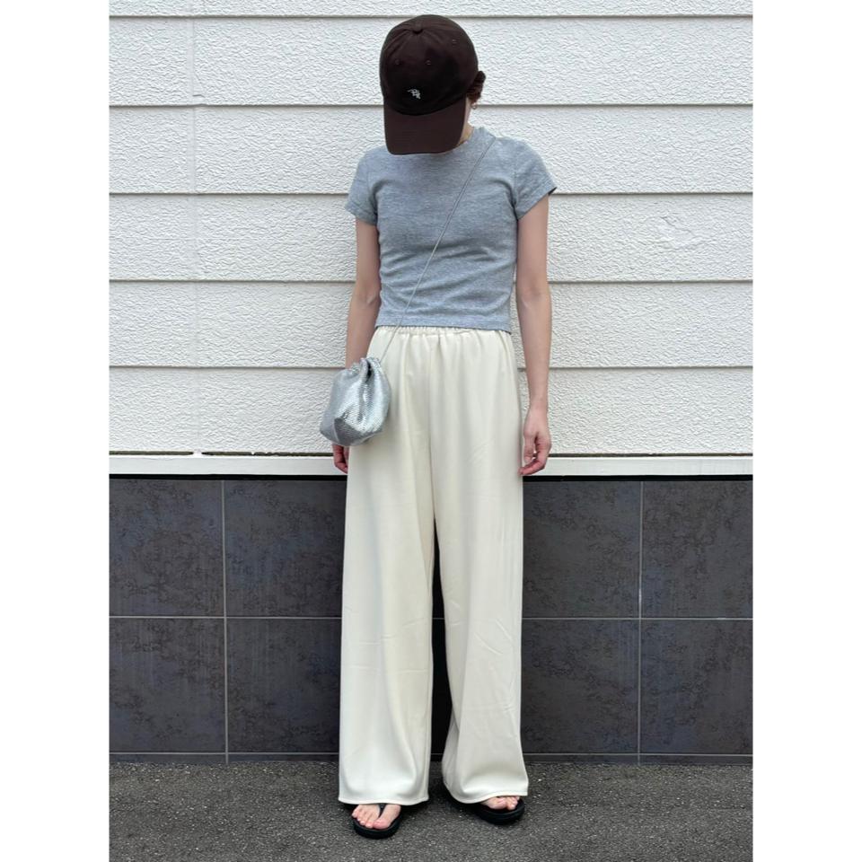 {{.FirstItem.Brand.Name}}({{.FirstItem.Brand.NameKana}})の「{{.FirstItem.Name}}」を使った{{.PostType}}