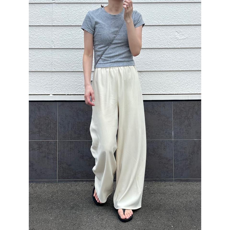{{.FirstItem.Brand.Name}}({{.FirstItem.Brand.NameKana}})の「{{.FirstItem.Name}}」を使った{{.PostType}}