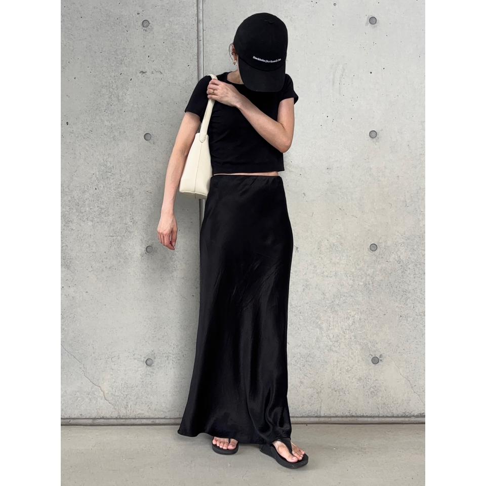 {{.FirstItem.Brand.Name}}({{.FirstItem.Brand.NameKana}})の「{{.FirstItem.Name}}」を使った{{.PostType}}