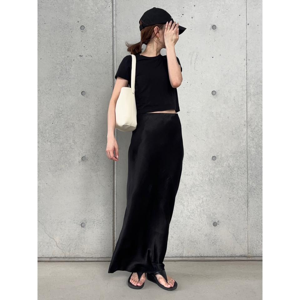 {{.FirstItem.Brand.Name}}({{.FirstItem.Brand.NameKana}})の「{{.FirstItem.Name}}」を使った{{.PostType}}