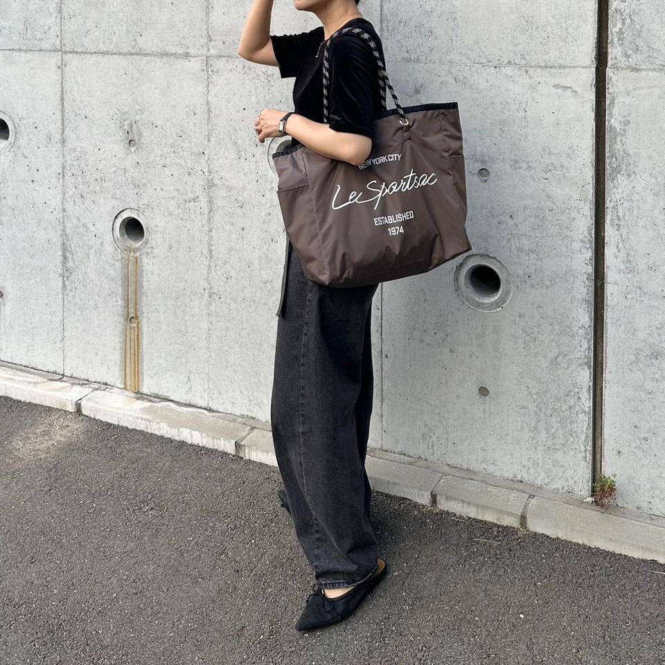 {{.FirstItem.Brand.Name}}({{.FirstItem.Brand.NameKana}})の「{{.FirstItem.Name}}」を使った{{.PostType}}