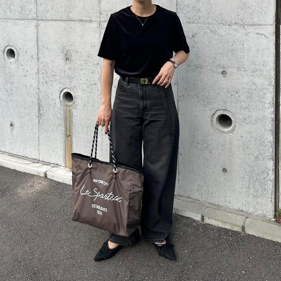 {{.FirstItem.Brand.Name}}({{.FirstItem.Brand.NameKana}})の「{{.FirstItem.Name}}」を使った{{.PostType}}