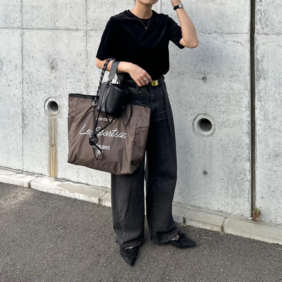 {{.FirstItem.Brand.Name}}({{.FirstItem.Brand.NameKana}})の「{{.FirstItem.Name}}」を使った{{.PostType}}