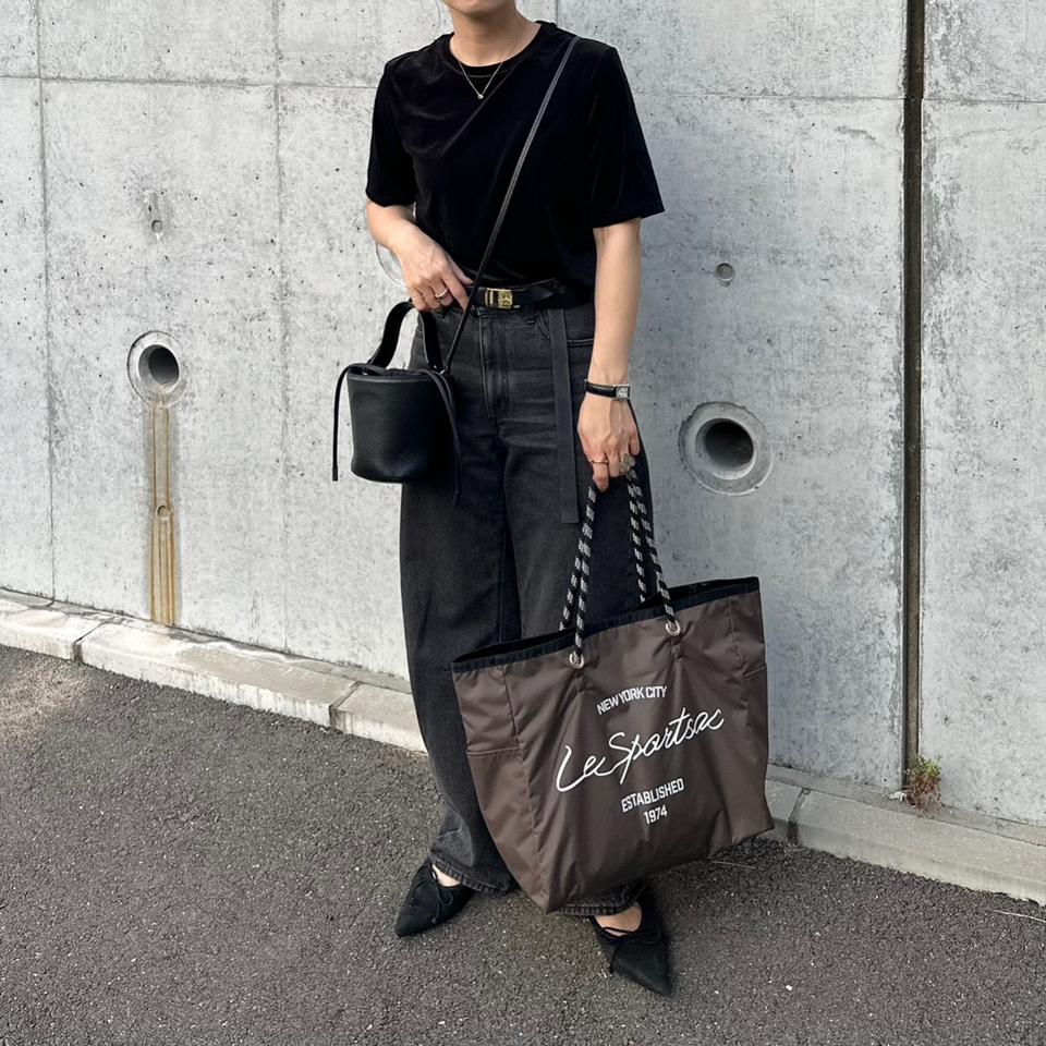 {{.FirstItem.Brand.Name}}({{.FirstItem.Brand.NameKana}})の「{{.FirstItem.Name}}」を使った{{.PostType}}