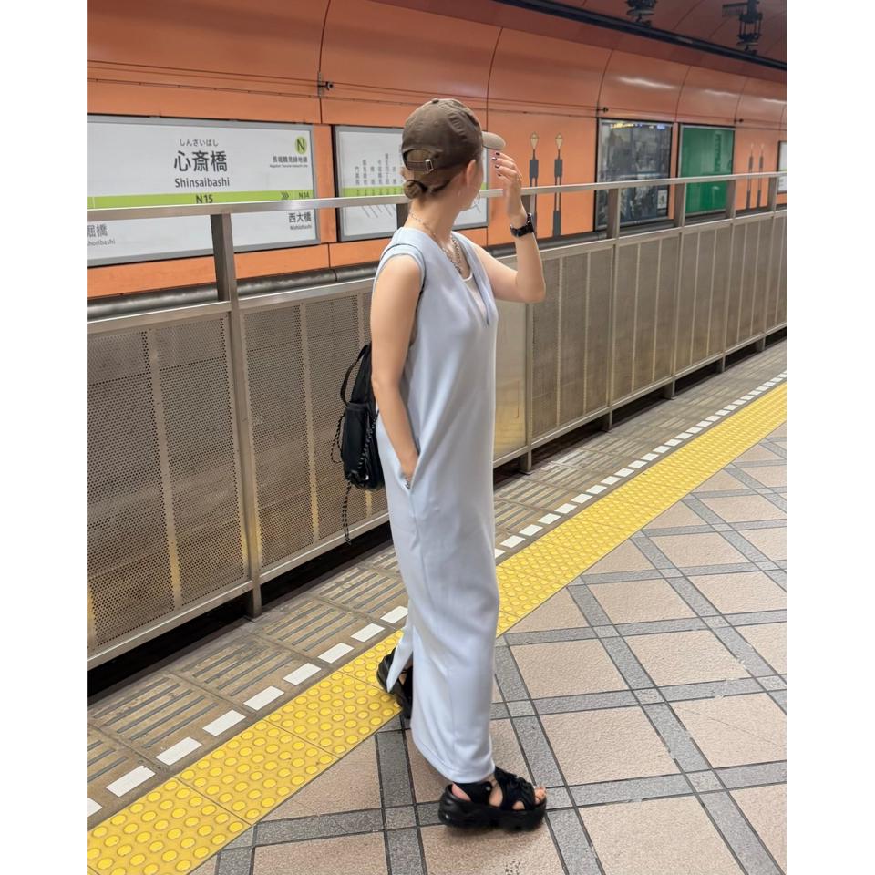 {{.FirstItem.Brand.Name}}({{.FirstItem.Brand.NameKana}})の「{{.FirstItem.Name}}」を使った{{.PostType}}