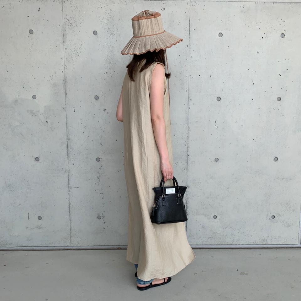 {{.FirstItem.Brand.Name}}({{.FirstItem.Brand.NameKana}})の「{{.FirstItem.Name}}」を使った{{.PostType}}