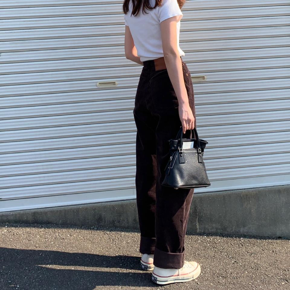 {{.FirstItem.Brand.Name}}({{.FirstItem.Brand.NameKana}})の「{{.FirstItem.Name}}」を使った{{.PostType}}