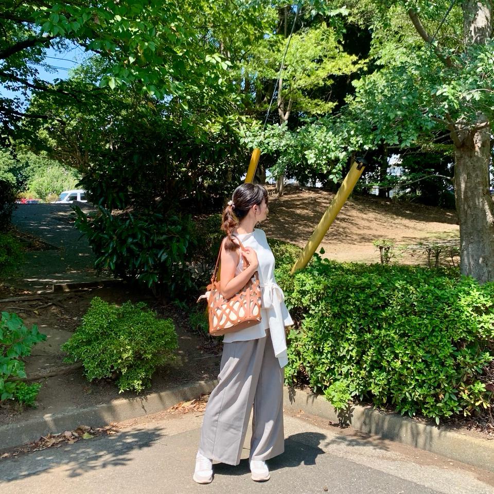 {{.FirstItem.Brand.Name}}({{.FirstItem.Brand.NameKana}})の「{{.FirstItem.Name}}」を使った{{.PostType}}