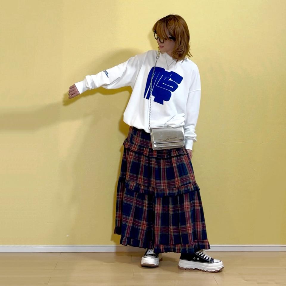 {{.FirstItem.Brand.Name}}({{.FirstItem.Brand.NameKana}})の「{{.FirstItem.Name}}」を使った{{.PostType}}
