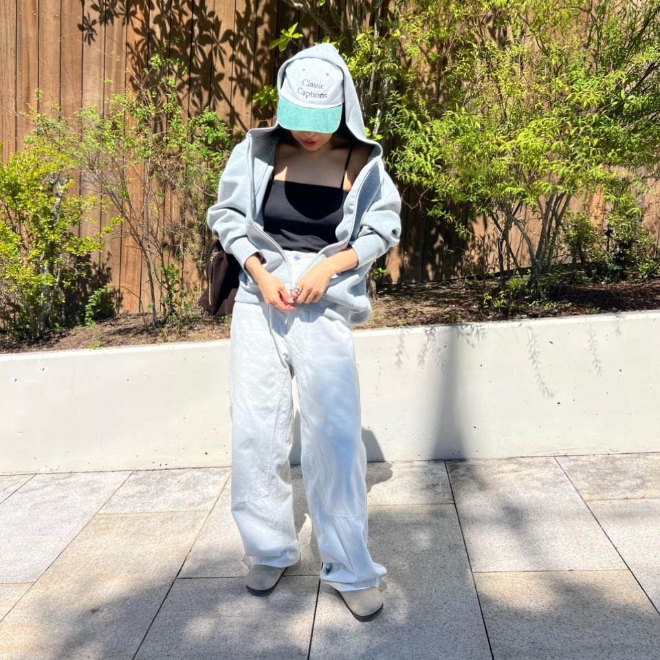 {{.FirstItem.Brand.Name}}({{.FirstItem.Brand.NameKana}})の「{{.FirstItem.Name}}」を使った{{.PostType}}