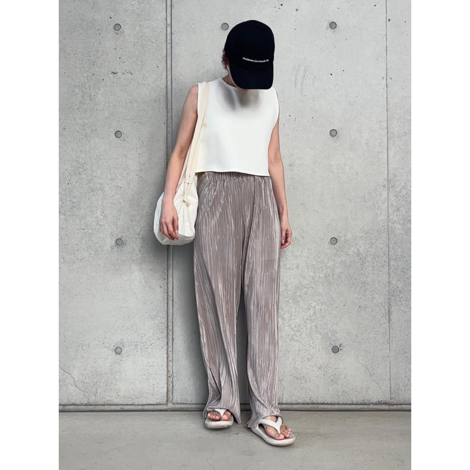 {{.FirstItem.Brand.Name}}({{.FirstItem.Brand.NameKana}})の「{{.FirstItem.Name}}」を使った{{.PostType}}