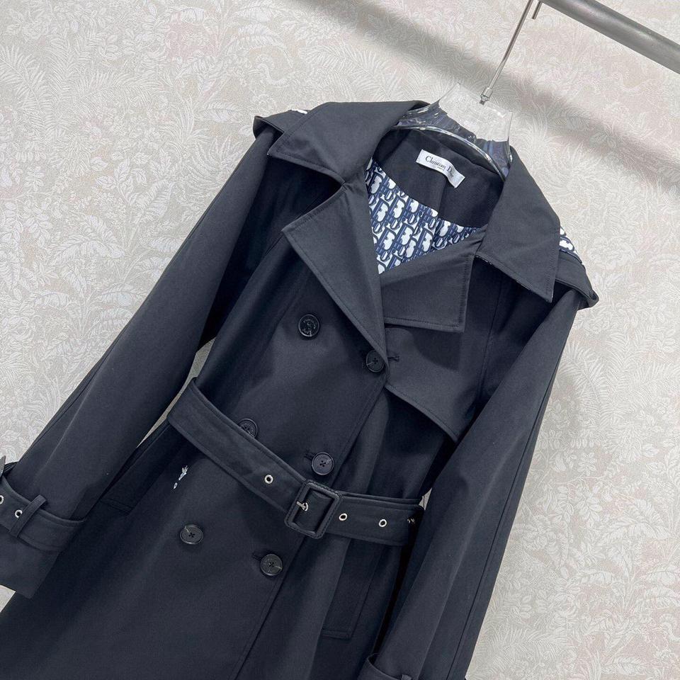 {{.FirstItem.Brand.Name}}({{.FirstItem.Brand.NameKana}})の「{{.FirstItem.Name}}」を使った{{.PostType}}