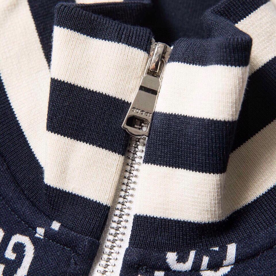 {{.FirstItem.Brand.Name}}({{.FirstItem.Brand.NameKana}})の「{{.FirstItem.Name}}」を使った{{.PostType}}