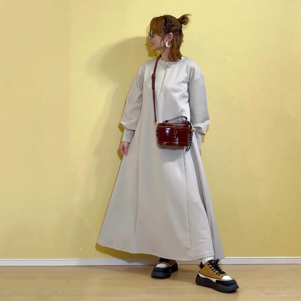 {{.FirstItem.Brand.Name}}({{.FirstItem.Brand.NameKana}})の「{{.FirstItem.Name}}」を使った{{.PostType}}