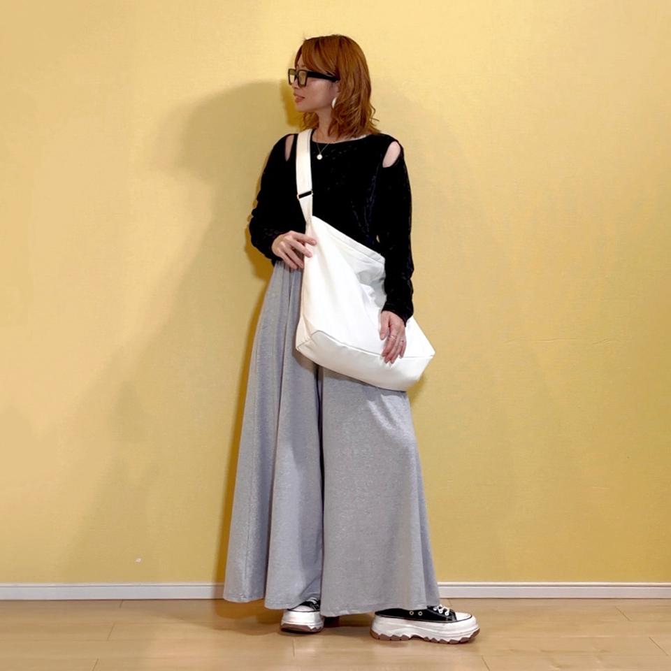 {{.FirstItem.Brand.Name}}({{.FirstItem.Brand.NameKana}})の「{{.FirstItem.Name}}」を使った{{.PostType}}