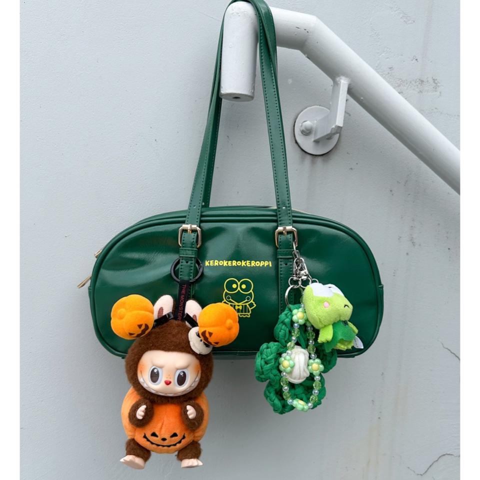 {{.FirstItem.Brand.Name}}({{.FirstItem.Brand.NameKana}})の「{{.FirstItem.Name}}」を使った{{.PostType}}