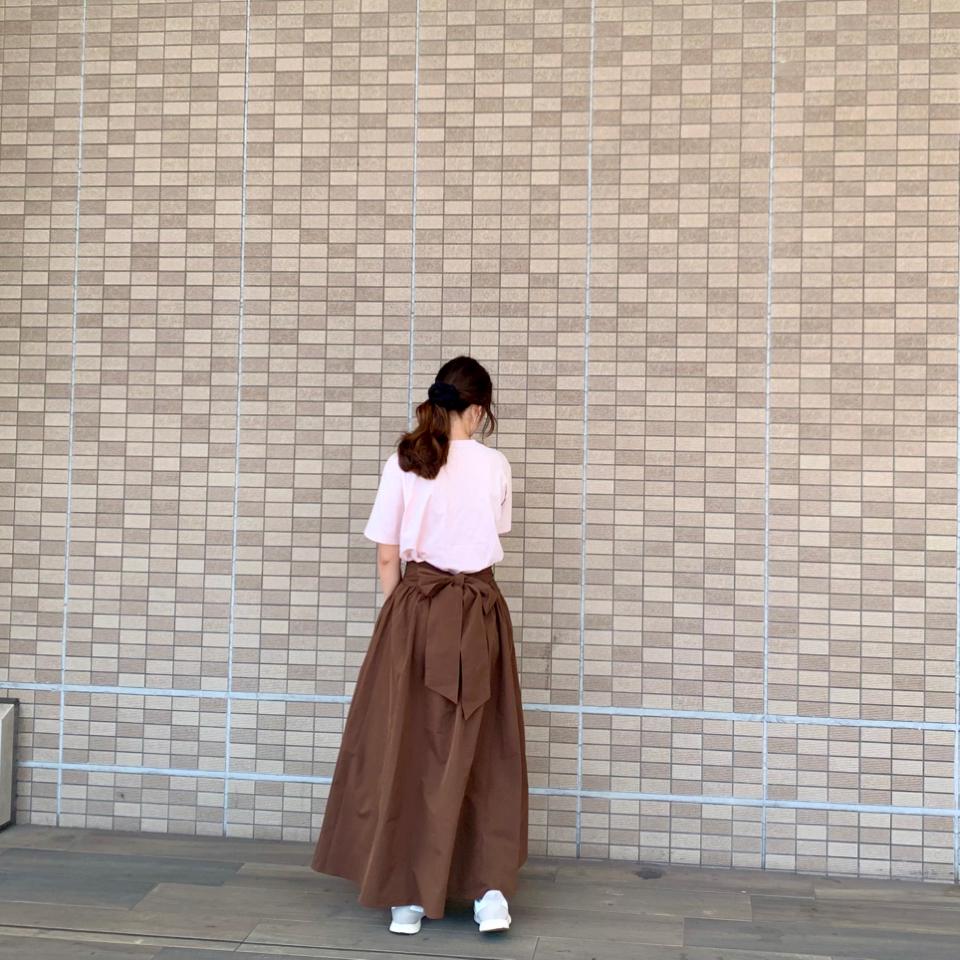 {{.FirstItem.Brand.Name}}({{.FirstItem.Brand.NameKana}})の「{{.FirstItem.Name}}」を使った{{.PostType}}