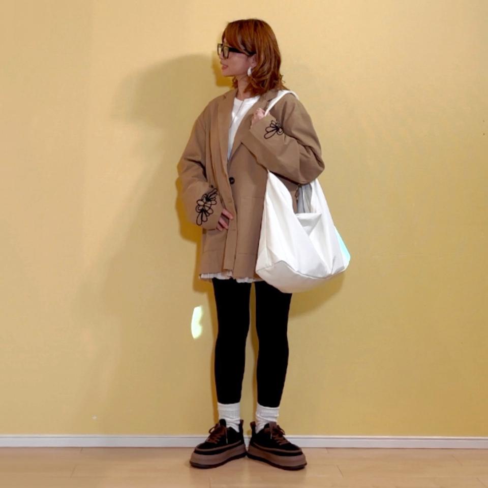 {{.FirstItem.Brand.Name}}({{.FirstItem.Brand.NameKana}})の「{{.FirstItem.Name}}」を使った{{.PostType}}