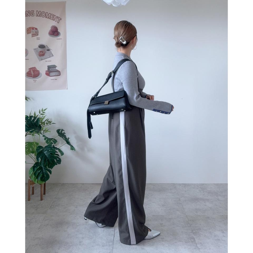 {{.FirstItem.Brand.Name}}({{.FirstItem.Brand.NameKana}})の「{{.FirstItem.Name}}」を使った{{.PostType}}