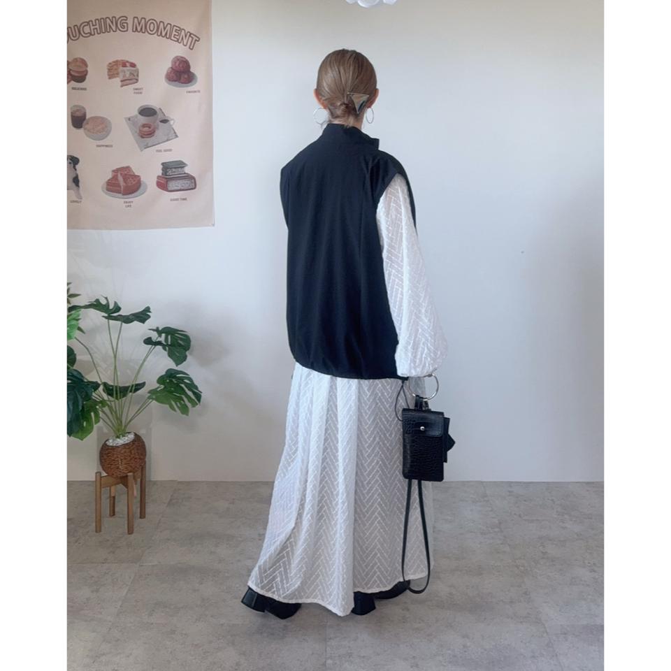 {{.FirstItem.Brand.Name}}({{.FirstItem.Brand.NameKana}})の「{{.FirstItem.Name}}」を使った{{.PostType}}