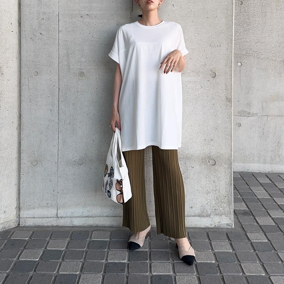 {{.FirstItem.Brand.Name}}({{.FirstItem.Brand.NameKana}})の「{{.FirstItem.Name}}」を使った{{.PostType}}