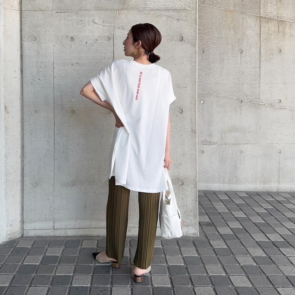 {{.FirstItem.Brand.Name}}({{.FirstItem.Brand.NameKana}})の「{{.FirstItem.Name}}」を使った{{.PostType}}