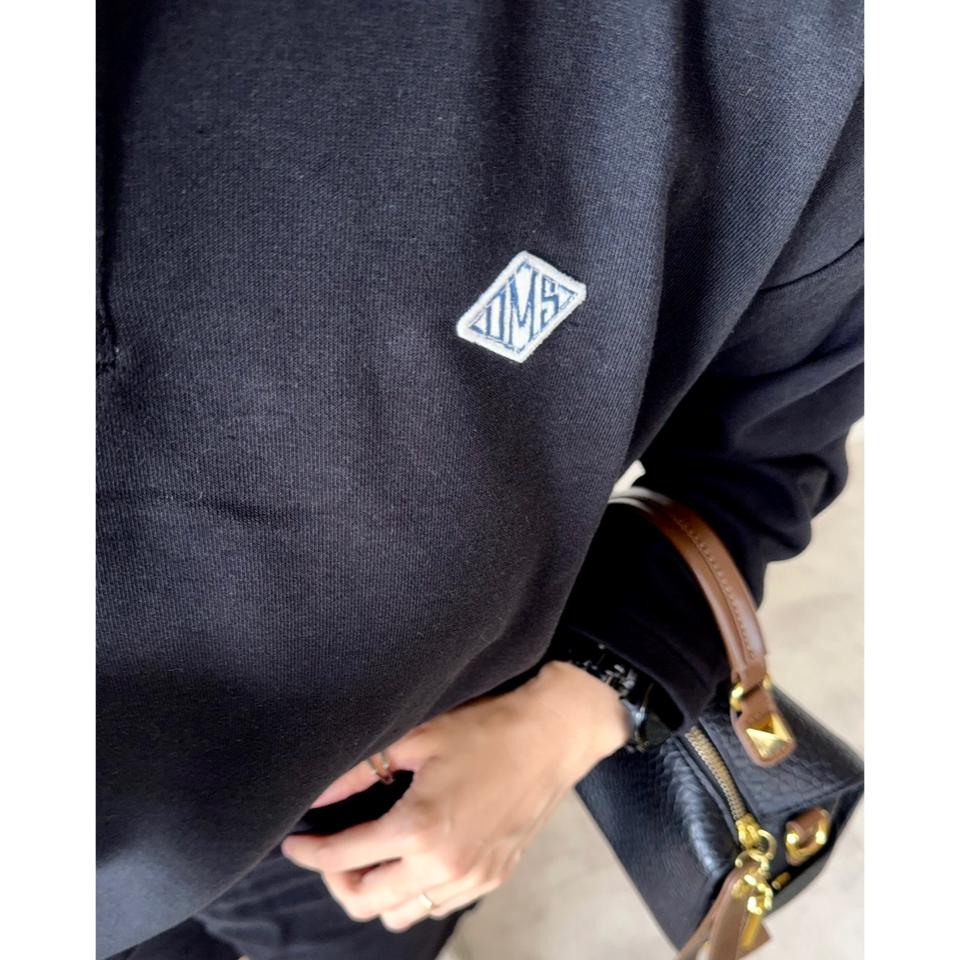 {{.FirstItem.Brand.Name}}({{.FirstItem.Brand.NameKana}})の「{{.FirstItem.Name}}」を使った{{.PostType}}