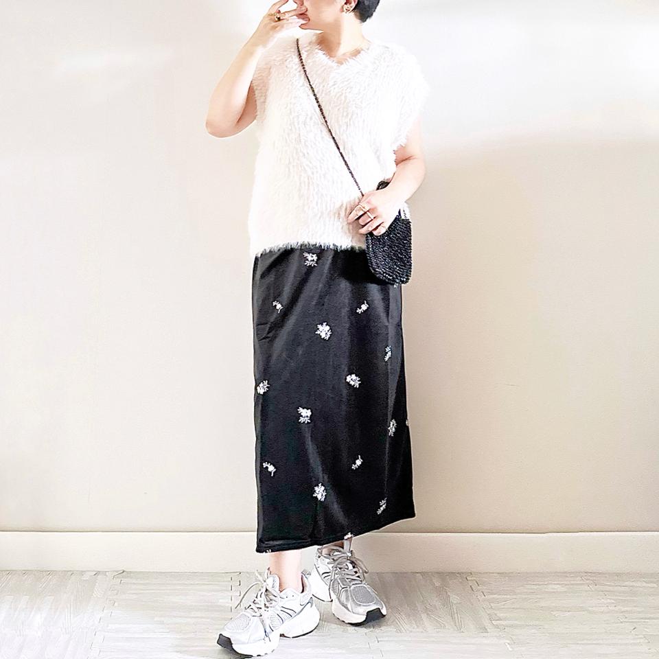 {{.FirstItem.Brand.Name}}({{.FirstItem.Brand.NameKana}})の「{{.FirstItem.Name}}」を使った{{.PostType}}