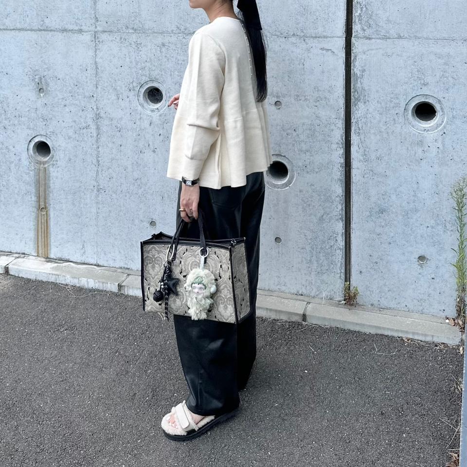 {{.FirstItem.Brand.Name}}({{.FirstItem.Brand.NameKana}})の「{{.FirstItem.Name}}」を使った{{.PostType}}