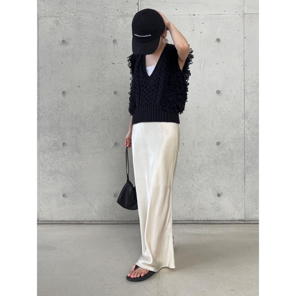 {{.FirstItem.Brand.Name}}({{.FirstItem.Brand.NameKana}})の「{{.FirstItem.Name}}」を使った{{.PostType}}