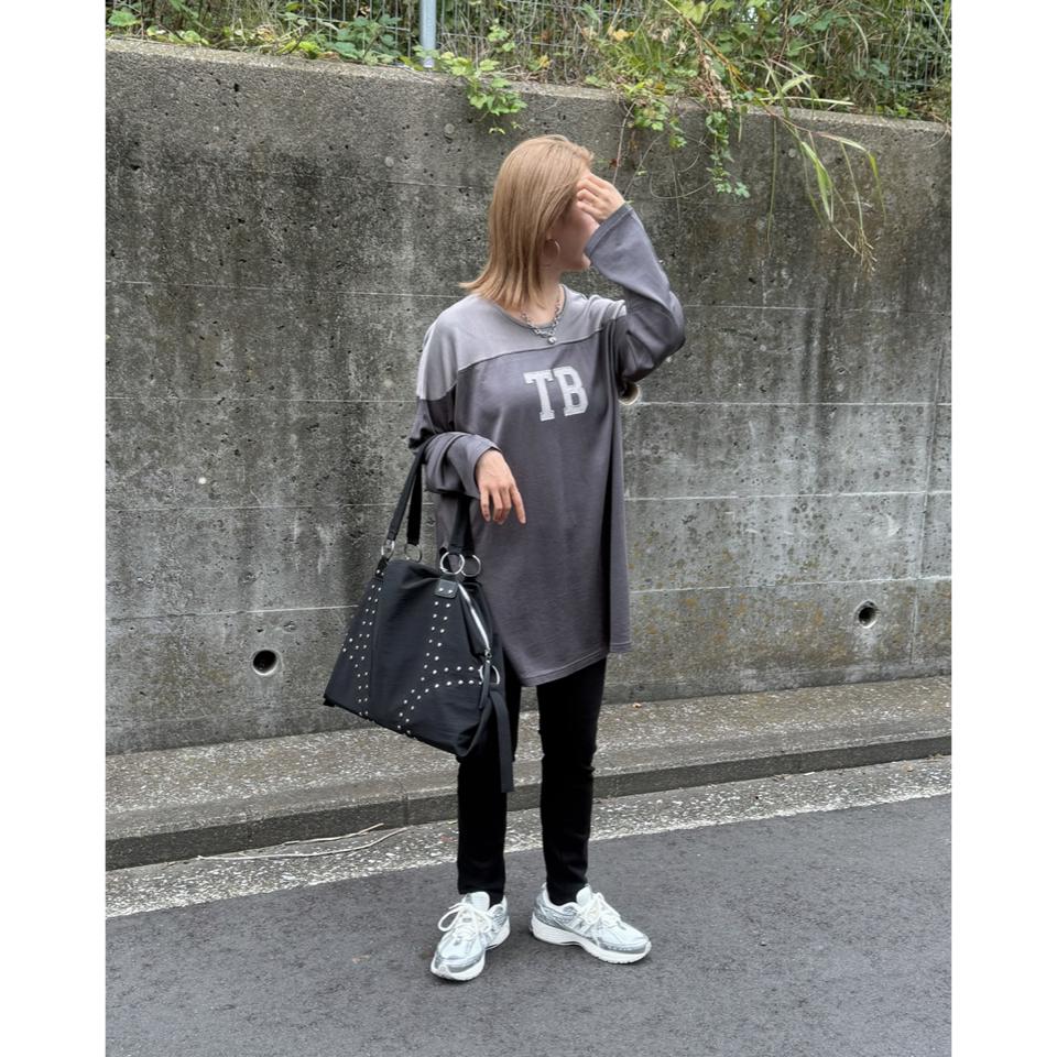 {{.FirstItem.Brand.Name}}({{.FirstItem.Brand.NameKana}})の「{{.FirstItem.Name}}」を使った{{.PostType}}