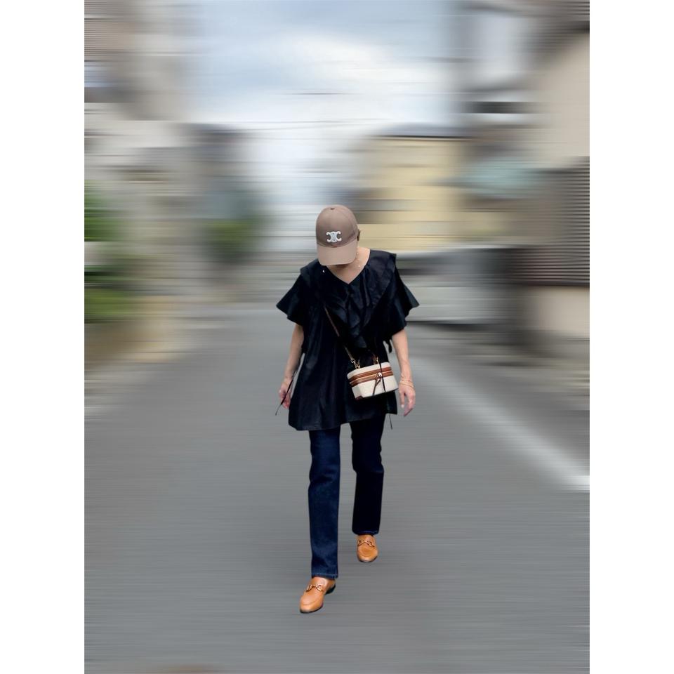 {{.FirstItem.Brand.Name}}({{.FirstItem.Brand.NameKana}})の「{{.FirstItem.Name}}」を使った{{.PostType}}