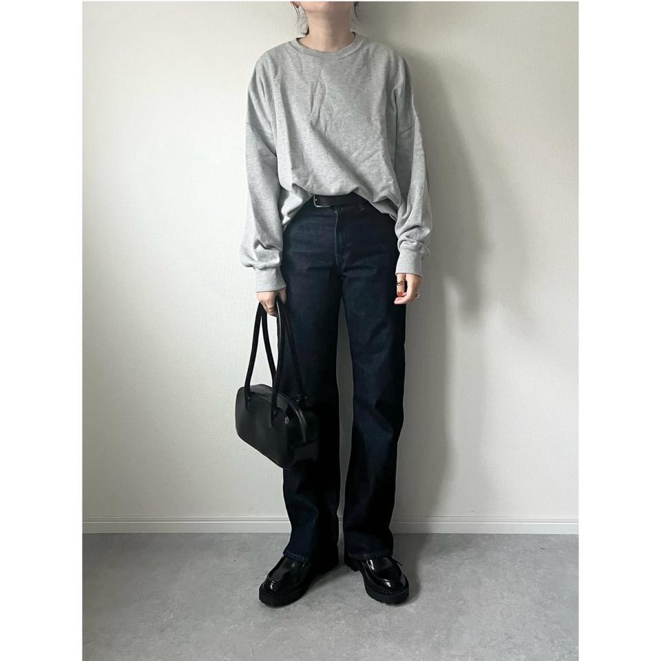 {{.FirstItem.Brand.Name}}({{.FirstItem.Brand.NameKana}})の「{{.FirstItem.Name}}」を使った{{.PostType}}