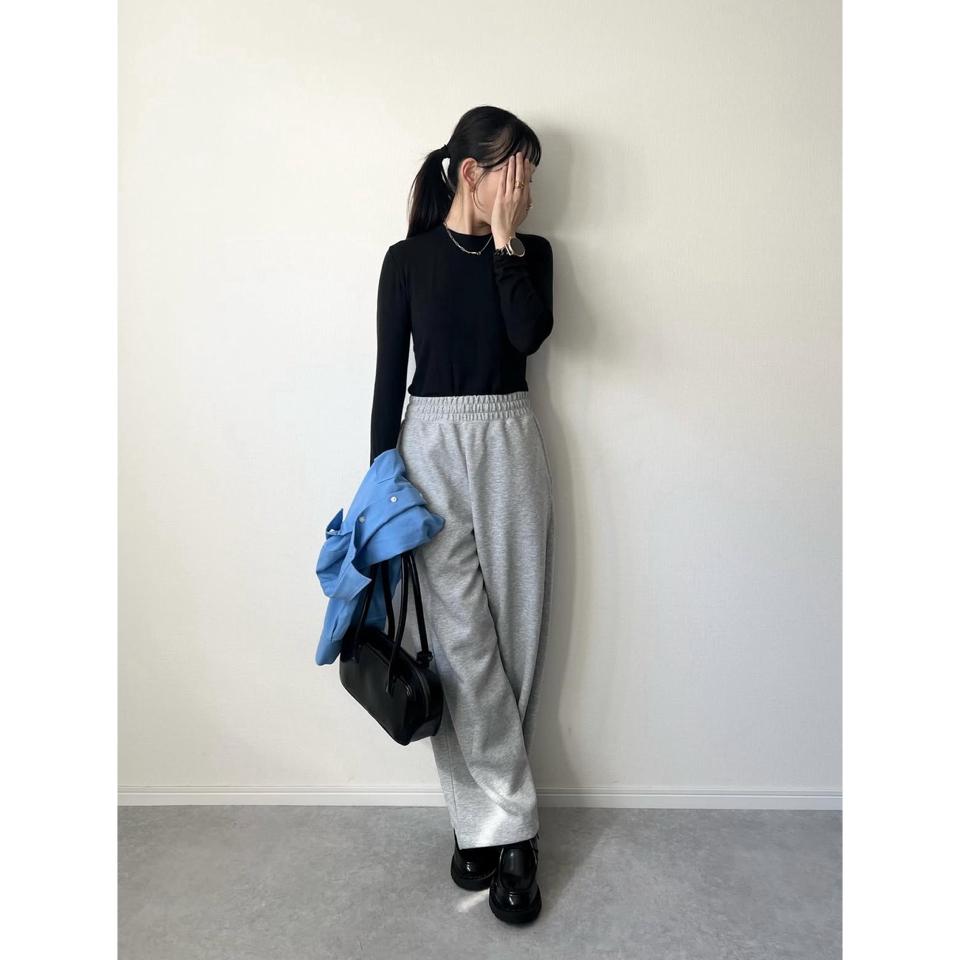 {{.FirstItem.Brand.Name}}({{.FirstItem.Brand.NameKana}})の「{{.FirstItem.Name}}」を使った{{.PostType}}