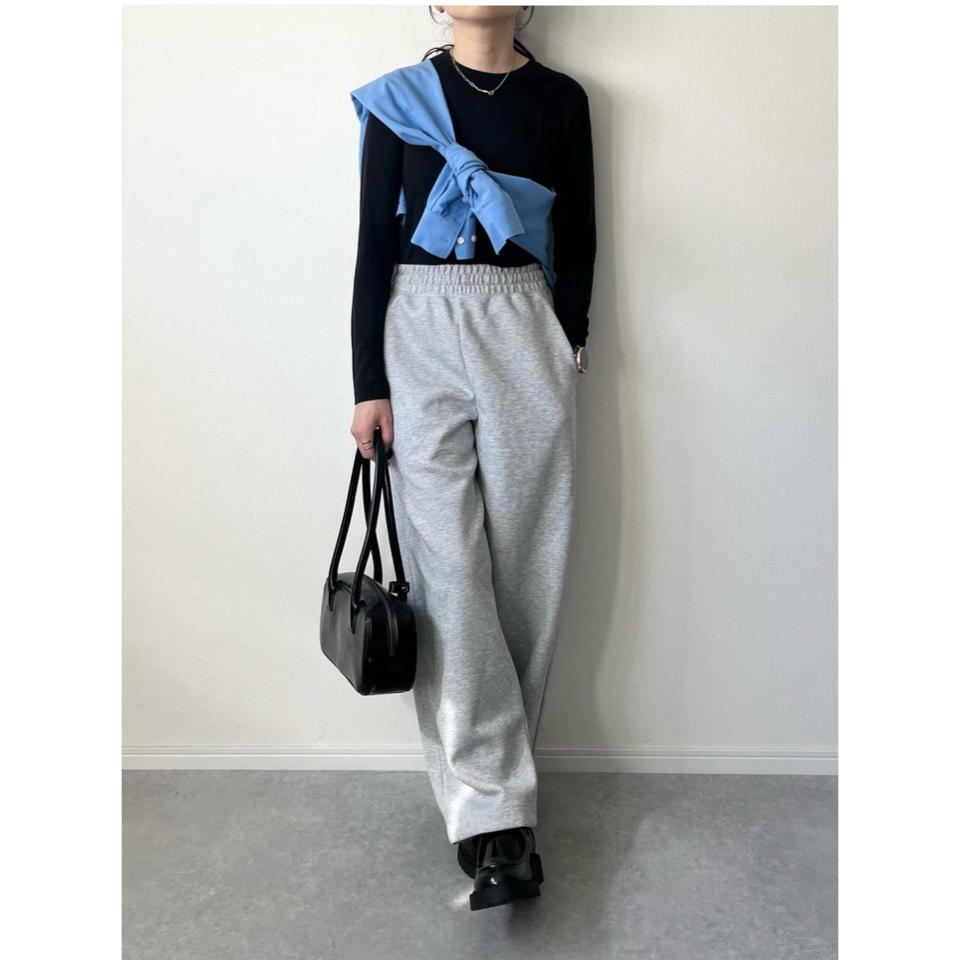 {{.FirstItem.Brand.Name}}({{.FirstItem.Brand.NameKana}})の「{{.FirstItem.Name}}」を使った{{.PostType}}