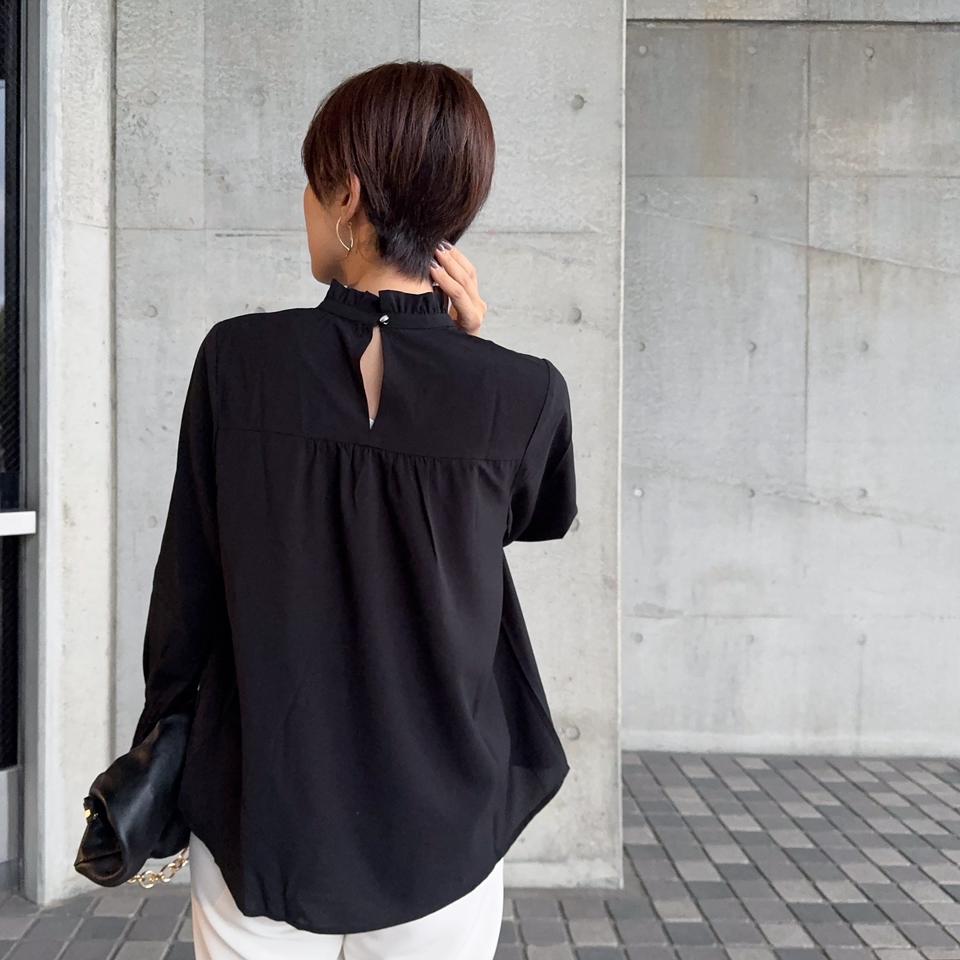 {{.FirstItem.Brand.Name}}({{.FirstItem.Brand.NameKana}})の「{{.FirstItem.Name}}」を使った{{.PostType}}