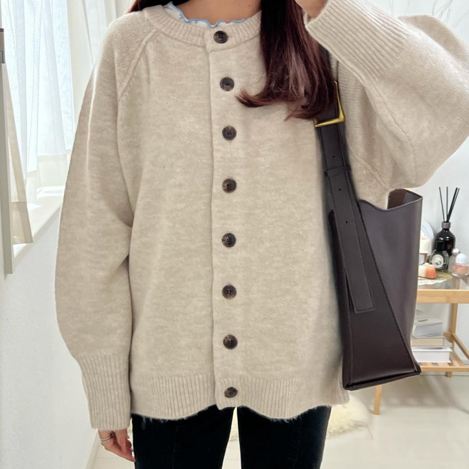 {{.FirstItem.Brand.Name}}({{.FirstItem.Brand.NameKana}})の「{{.FirstItem.Name}}」を使った{{.PostType}}