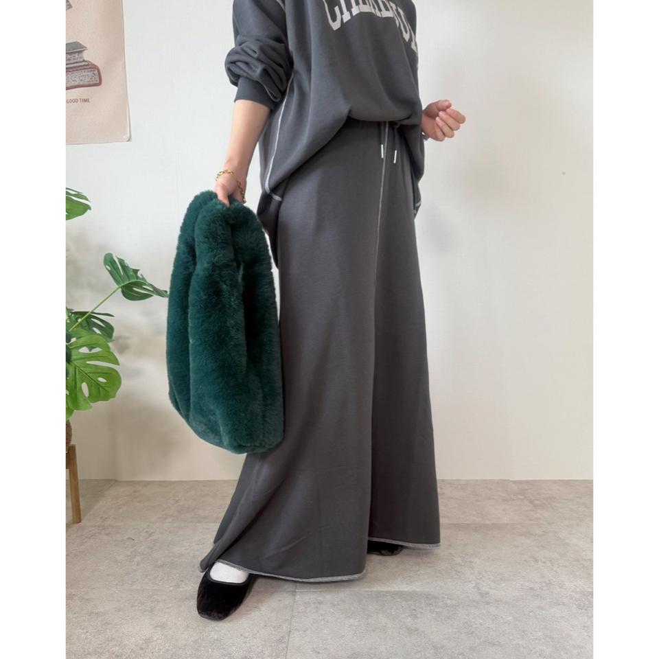 {{.FirstItem.Brand.Name}}({{.FirstItem.Brand.NameKana}})の「{{.FirstItem.Name}}」を使った{{.PostType}}